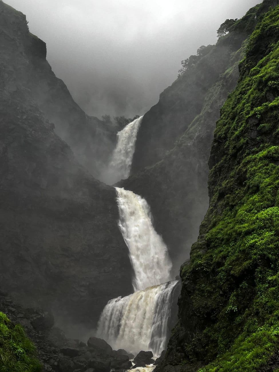 Kalu Waterfall Trek